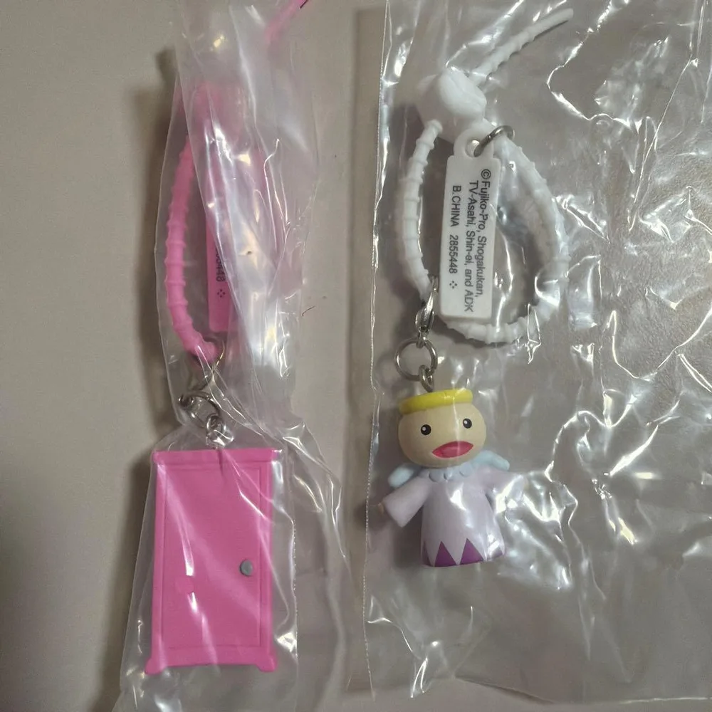 ドラえもん ひみつ道具 カラフルマルチチャーム 2種セット