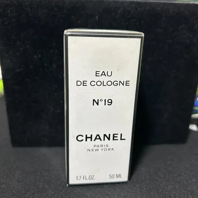【未開封】CHANEL N°19 オーデコロン 50ml 26101603