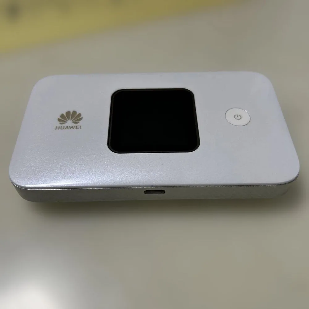 HUAWEI Mobile WiFi E5785-320 本体