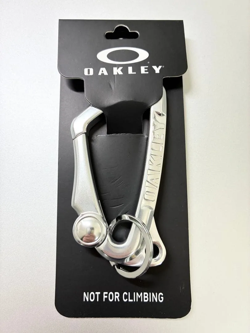 新品 OAKLEY オークリー カラビナ シルバー 大人気ラージサイズ 希少