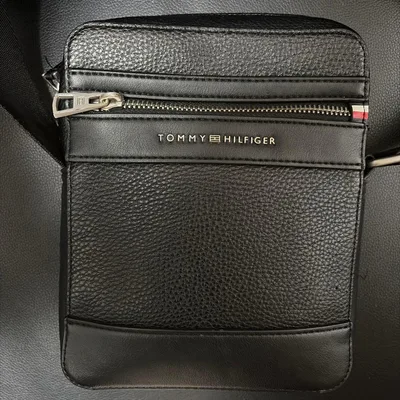 TOMMY HILFIGER ショルダーバッグ ブラック
