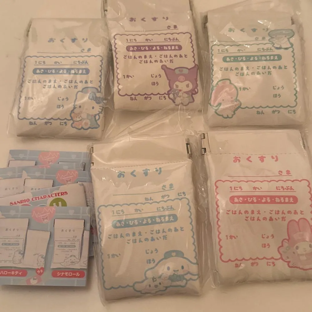 サンリオ おくすりぶくろケース コンプリートセット カプセルトイ