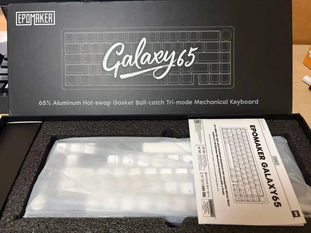 EPOMAKER Galaxy65 メカニカルキーボード