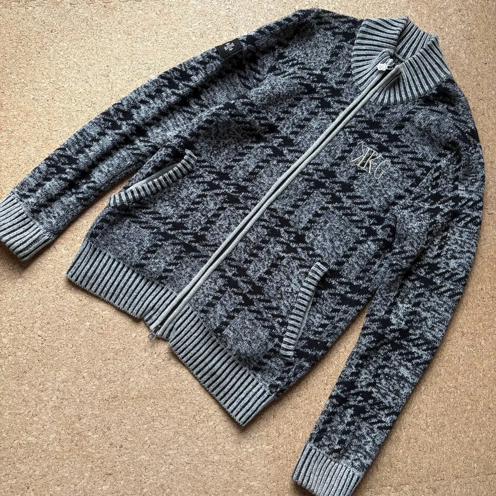 カールカナイ ゴルフ アウター ニット 刺繍ロゴ グレー ジップアップ M