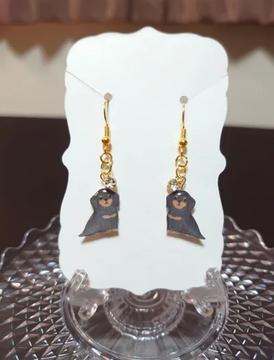 ハンドメイド ミニチュアダックスフンド ピアス 犬 グレー レジン