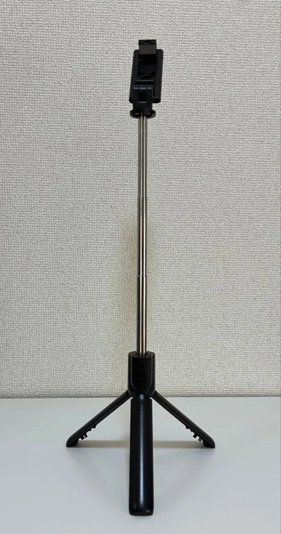 TRIPOD SELFIE STICK三脚付き自撮り棒 Bluetooth