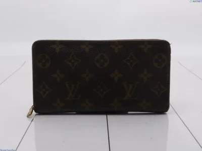 ルイヴィトン LOUIS VUITTON モノグラム ジッピーウ…