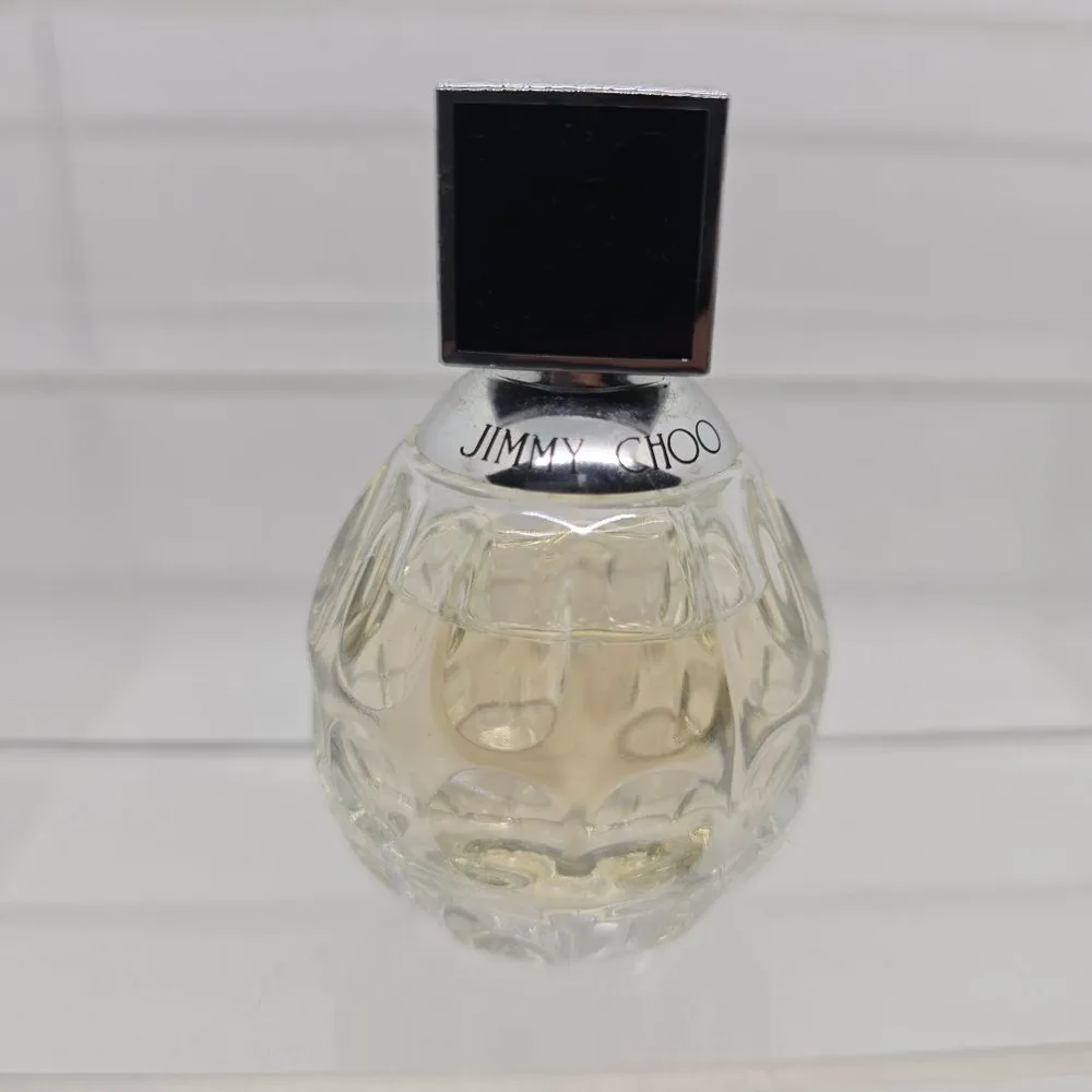 JIMMY CHOO オードトワレ 40ml