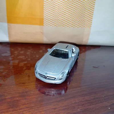 トミカ メルセデスベンツ SLS AMG シルバー 美品