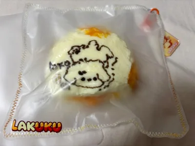 ラクク LAKUKU スクイーズ ココ シュークリーム パン 食べかけ