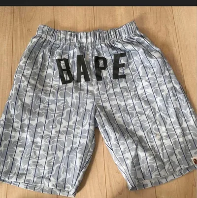 A BATHING APE BAPE ストライプ ショートパンツ