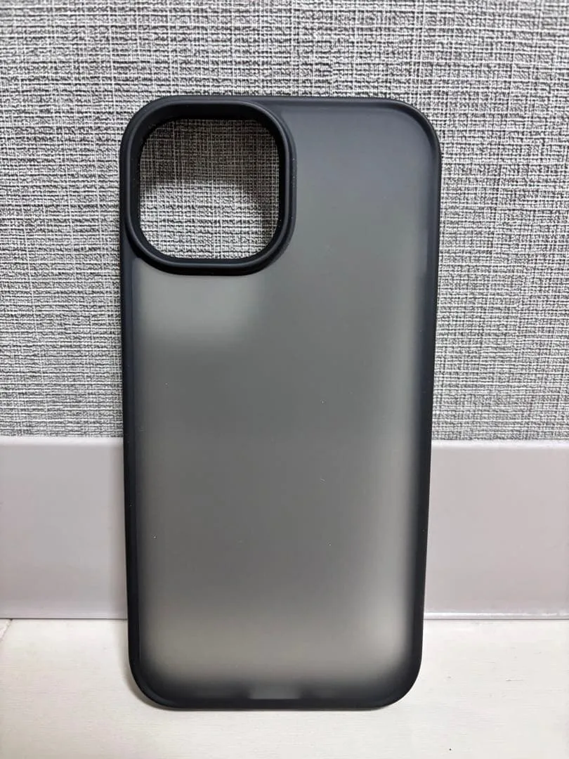 iPhone15用CASEKOOケース マットブラック シンプル