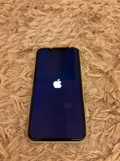 Apple iPhone 本体 ホワイト