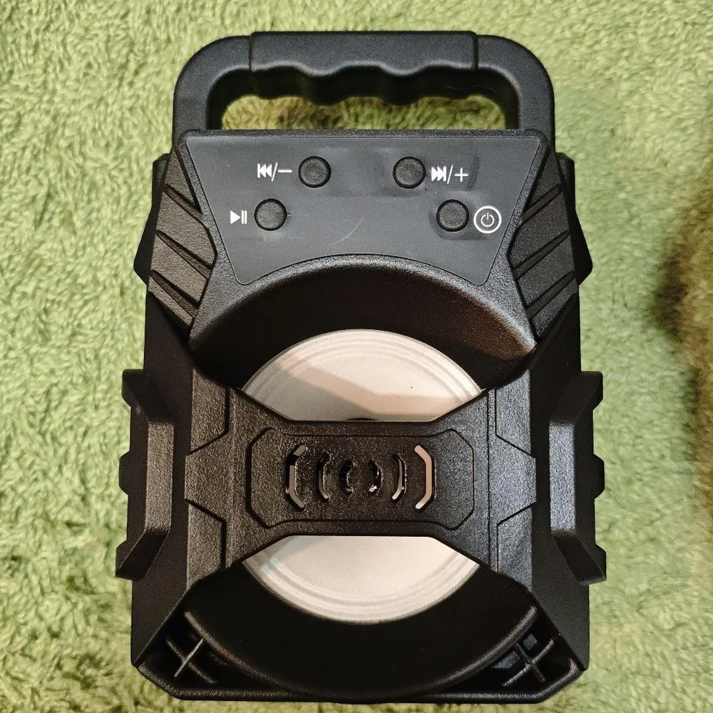 DAISO Bluetoothスピーカー 本体