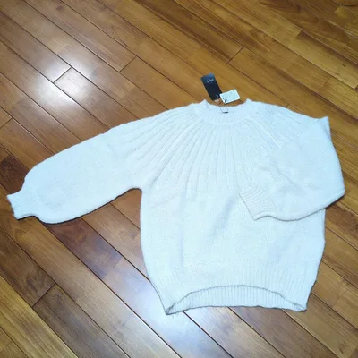 【新品】ホワイト ニットセーター
