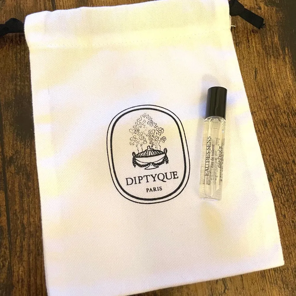 DIPTYQUE EAU DES SENS オードトワレ 5ml 香水 巾着付き