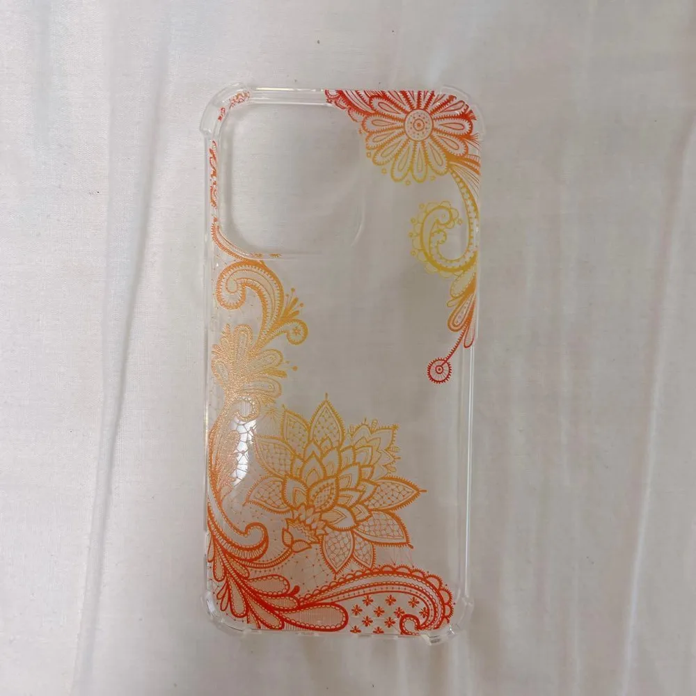 ONES iPhone 13 Pro ケース 花柄 オレンジ クリアケース