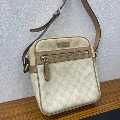 【ベタ無】GUCCI GGスプリーム ショルダーバッグ アイボリー 233268