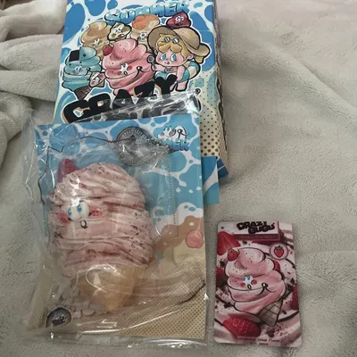CRAZY GUGU スクイーズ 夏の脱出ソフトクリーム クレイジーググ いちご