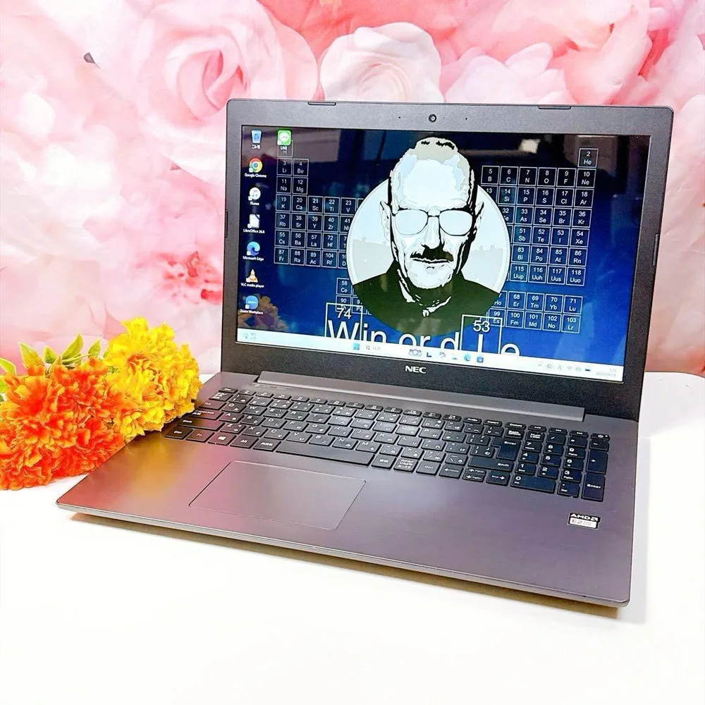 お洒落✨高速SSD windows11 カメラ ノートパソコン オフィス 薄型