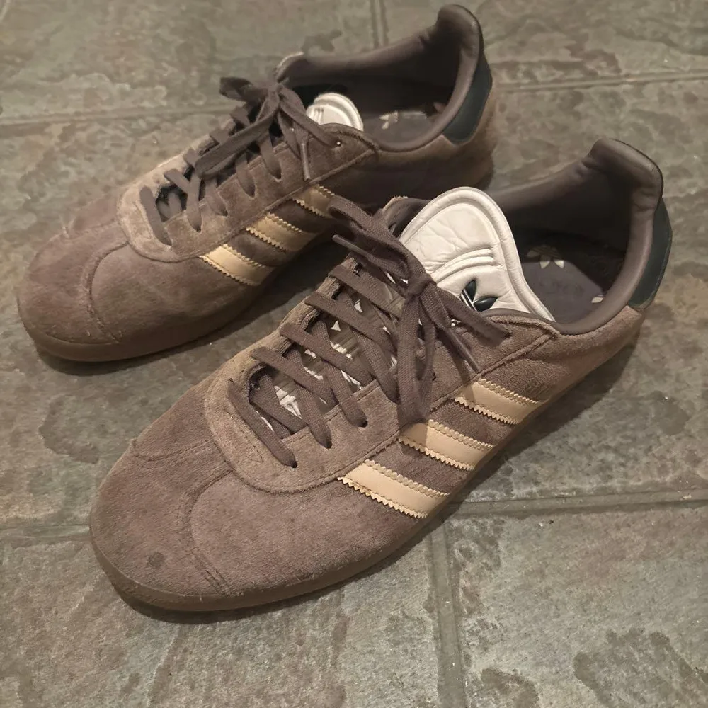 adidas gazelle レアル・マドリードコラボ