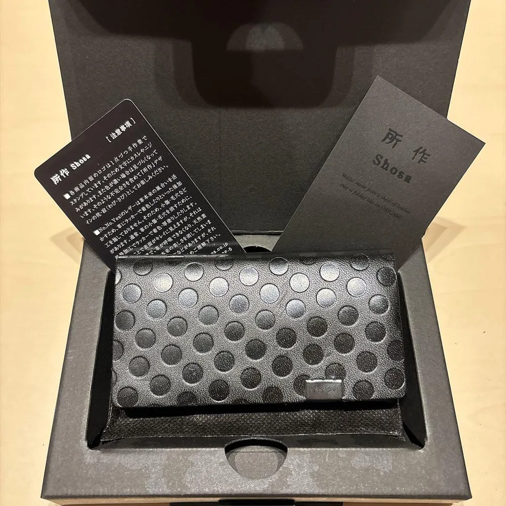 【訳あり品】所作 カードケース ブラック×ブラックドット