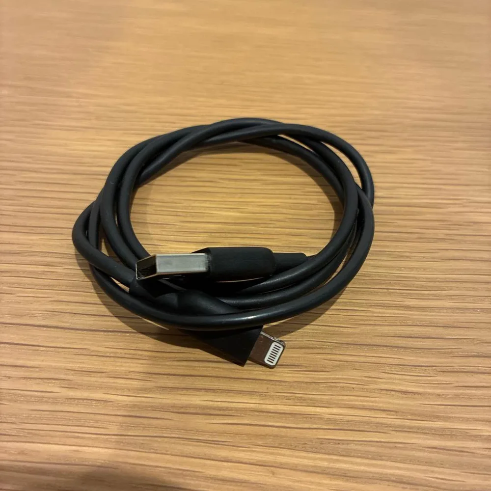 プロフ必見 Anker Lightningケーブル 0.9mブラック