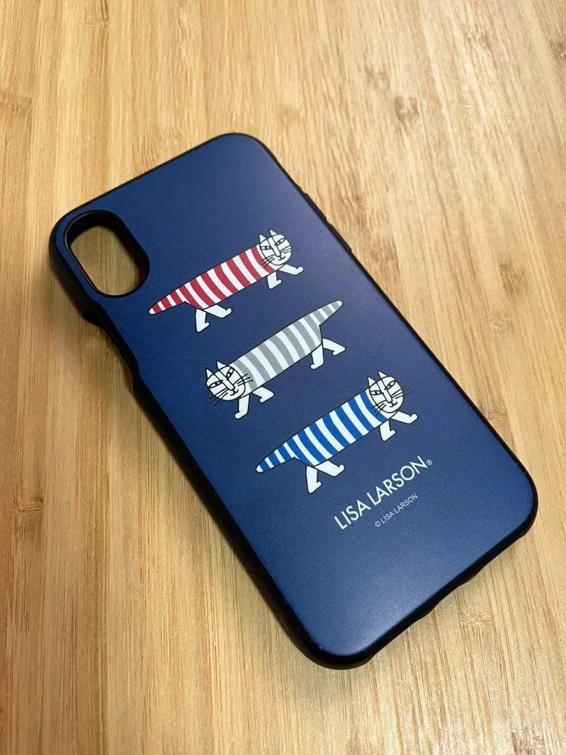 LISA LARSON iPhoneケース