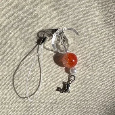 ✿ハンドメイド︎✿ クラゲ ストラップ 赤 イルカ