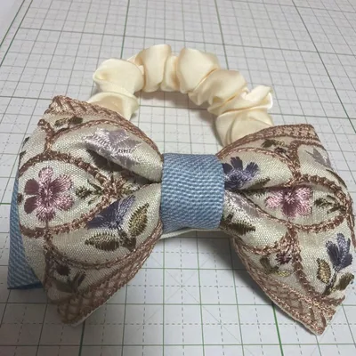ハンドメイド ⭐️インド刺繍リボン 【ヘアゴム】