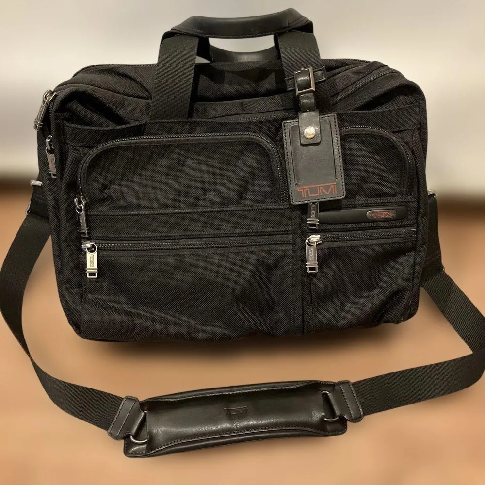 TUMI ビジネスバッグ ブリーフケース ブラック
