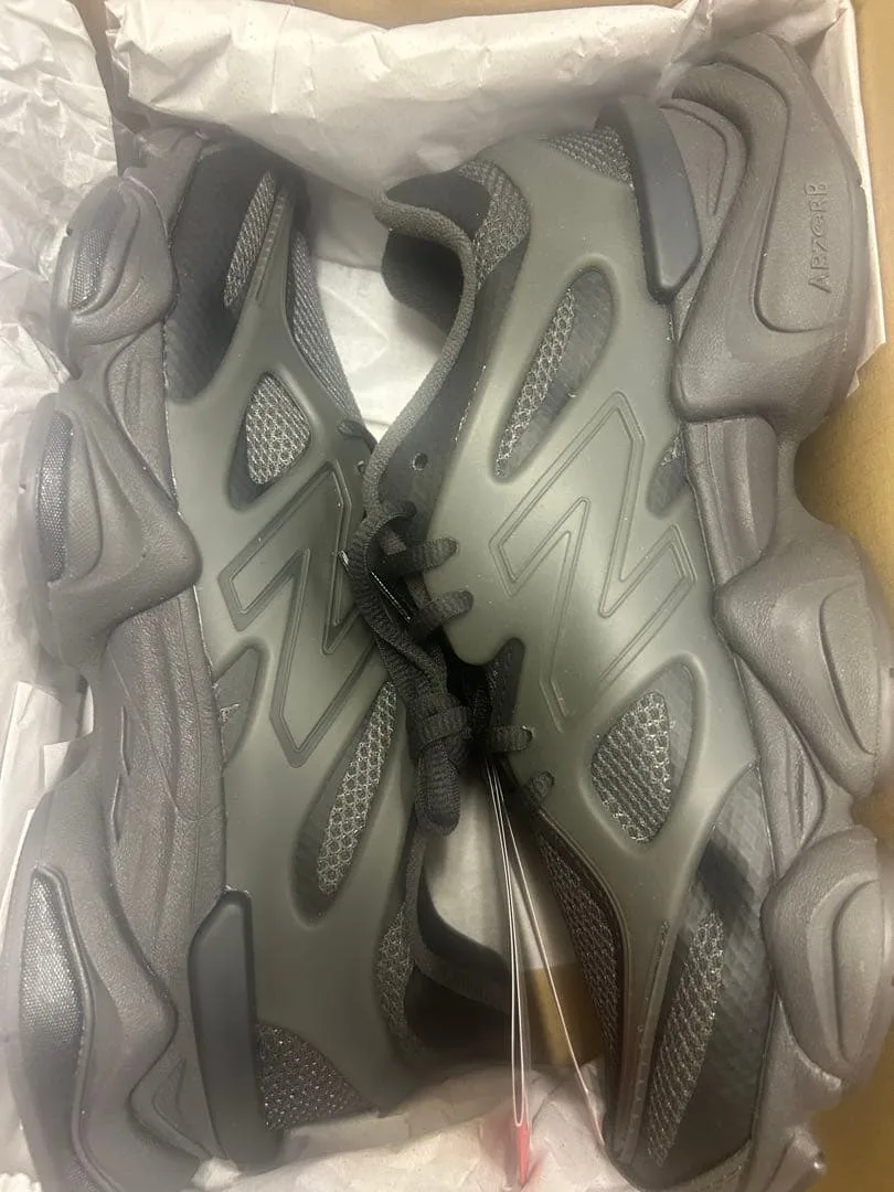 New Balance U9060IAA caged グレー 26.5cm