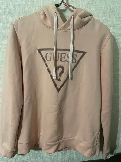 GUESS ピンク フード付きパーカー