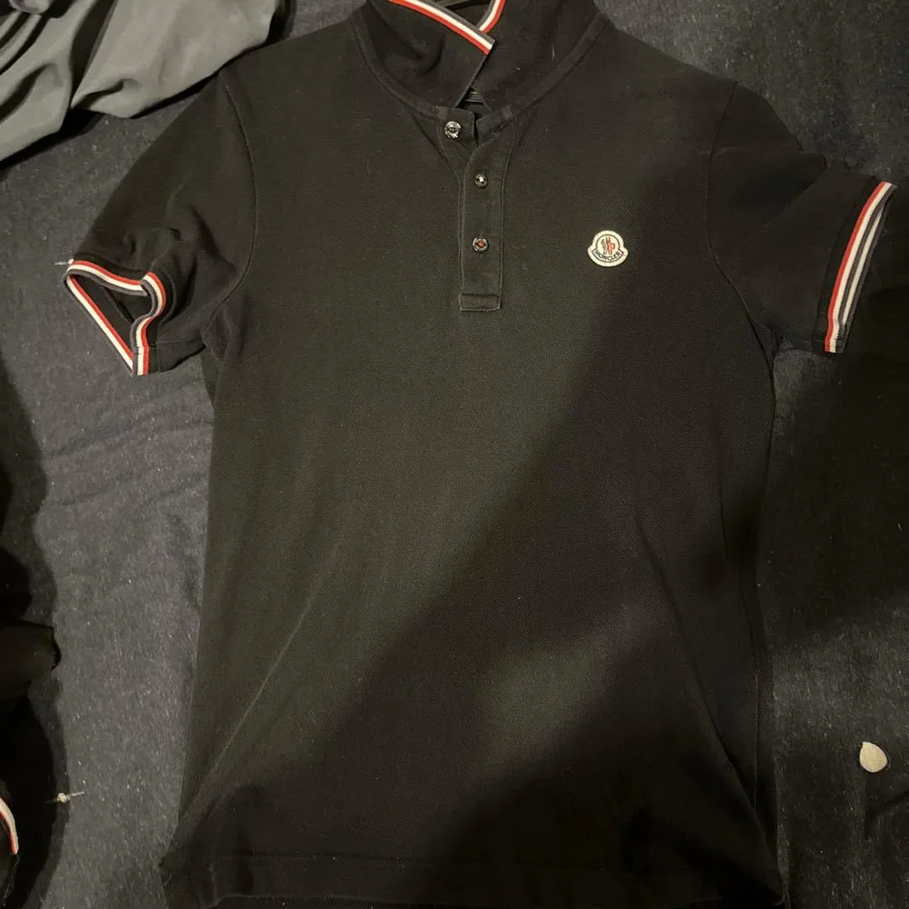 MONCLER ポロシャツ 黒 XS