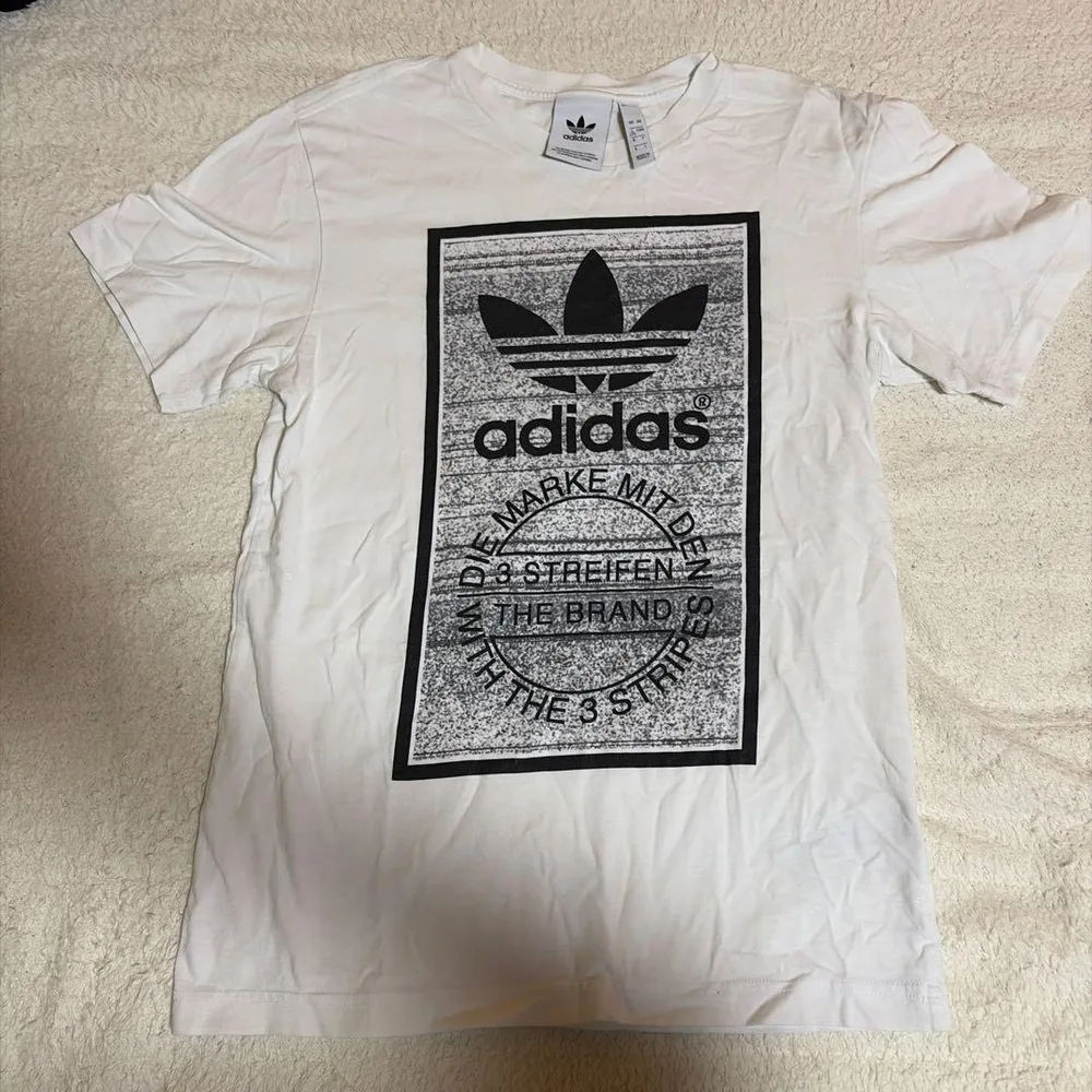 adidas アディダス Tシャツ S