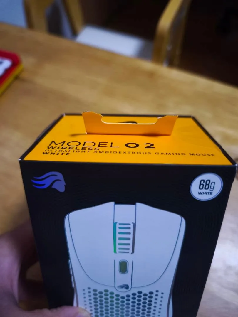 Glorious Model O 2 Wireless ゲーミングマウス