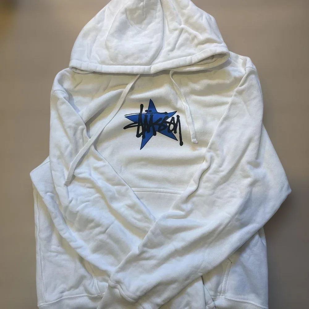 Stüssy スターロゴ パーカー ホワイト Lサイズ