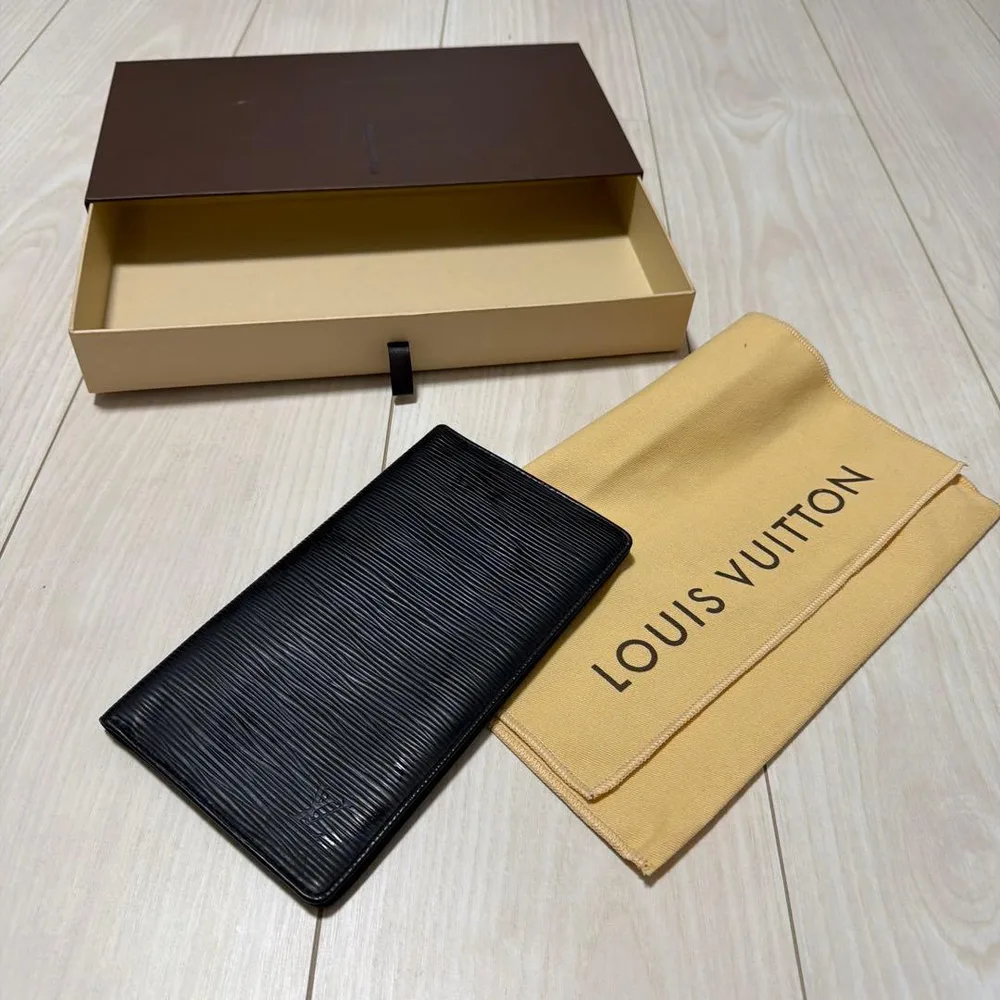 LOUIS VUITTON エピ 長財布