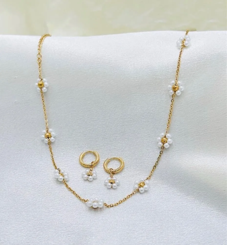 サージカルステンレス ピアスネックレス 2点セット激かわ✨パールフラワーゴールド