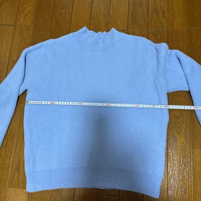 ライトブルー ハイネック 長袖ニット