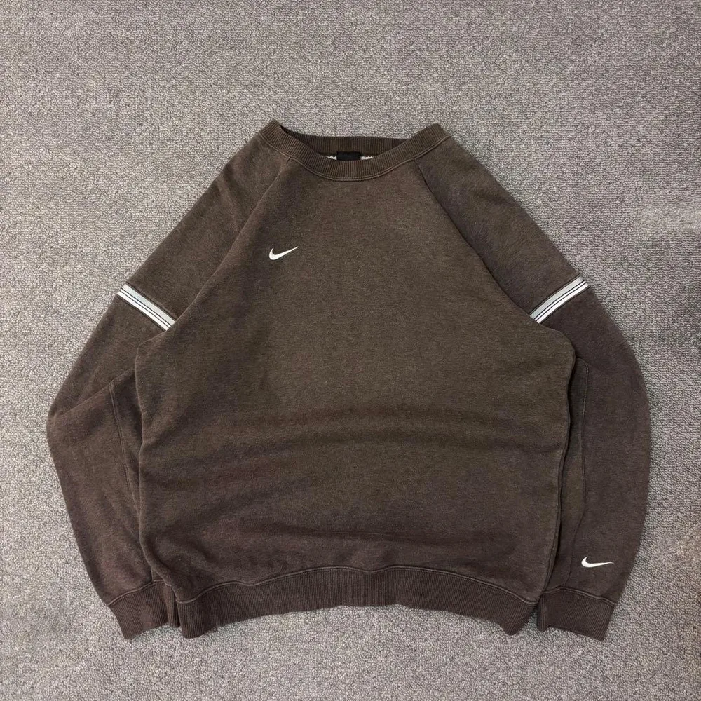 00s NIKE スウェット ブラウン y2k 短丈