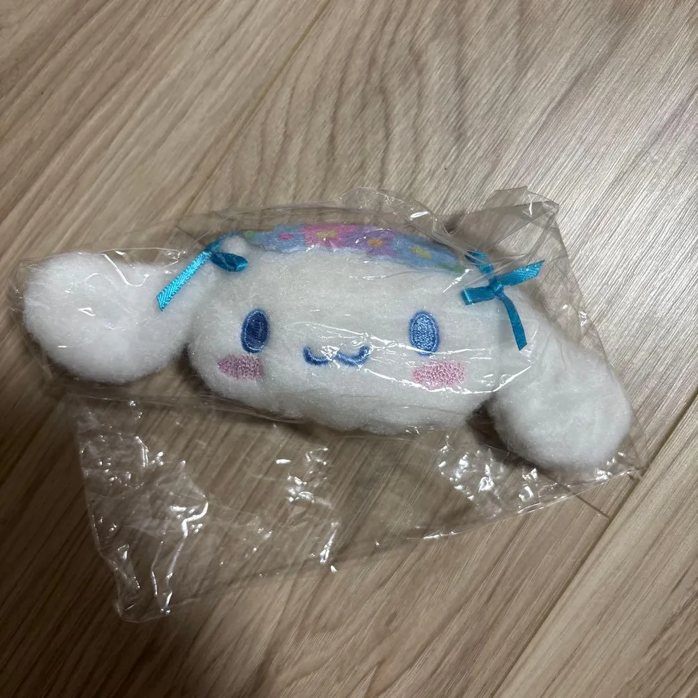 シナモロール ぬいぐるみバッジ3 フラワー サンリオ SANRIO カプセルトイ
