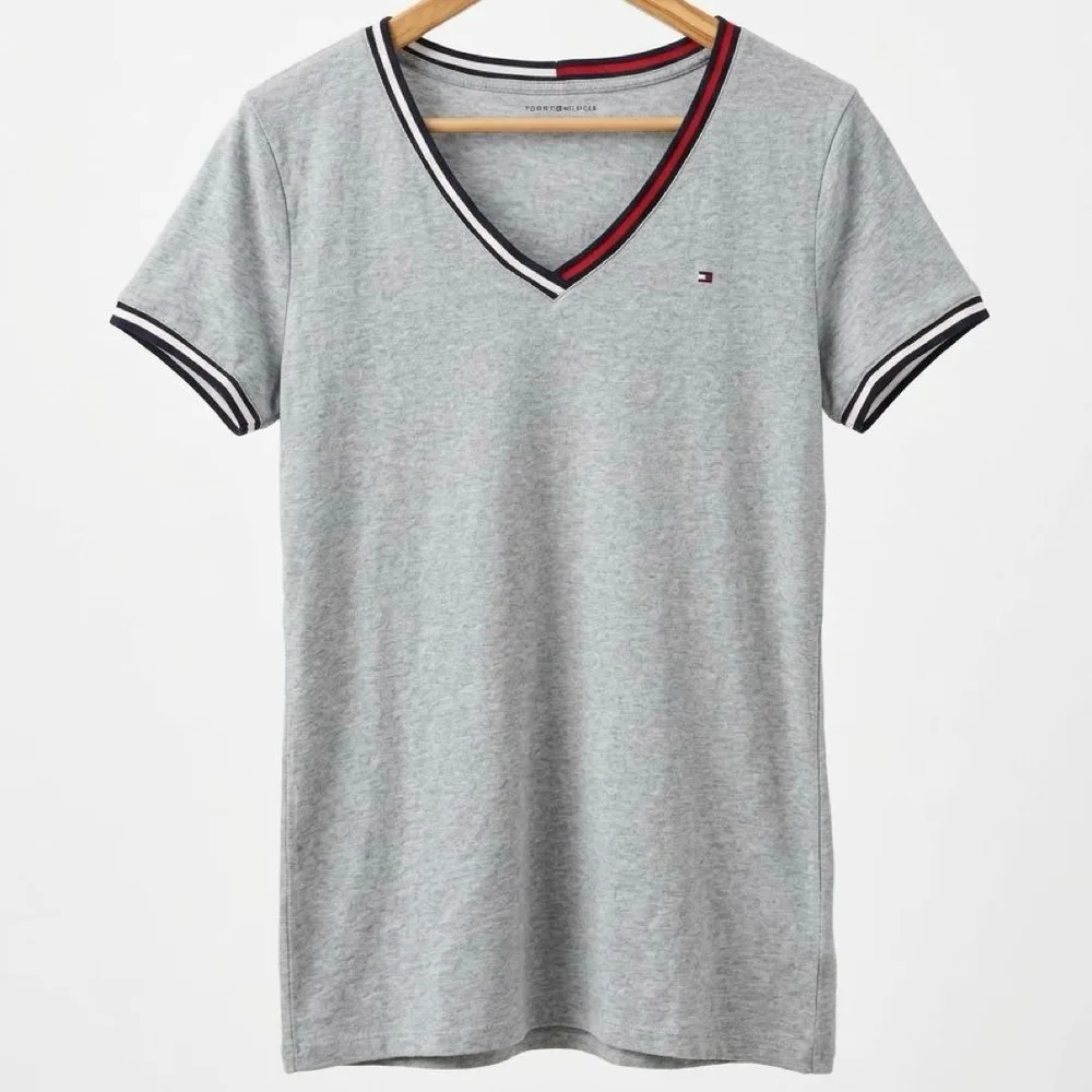 トミーヒルフィガー Tシャツ Vネック 半袖 無地 2XL 灰 綿 お出かけ