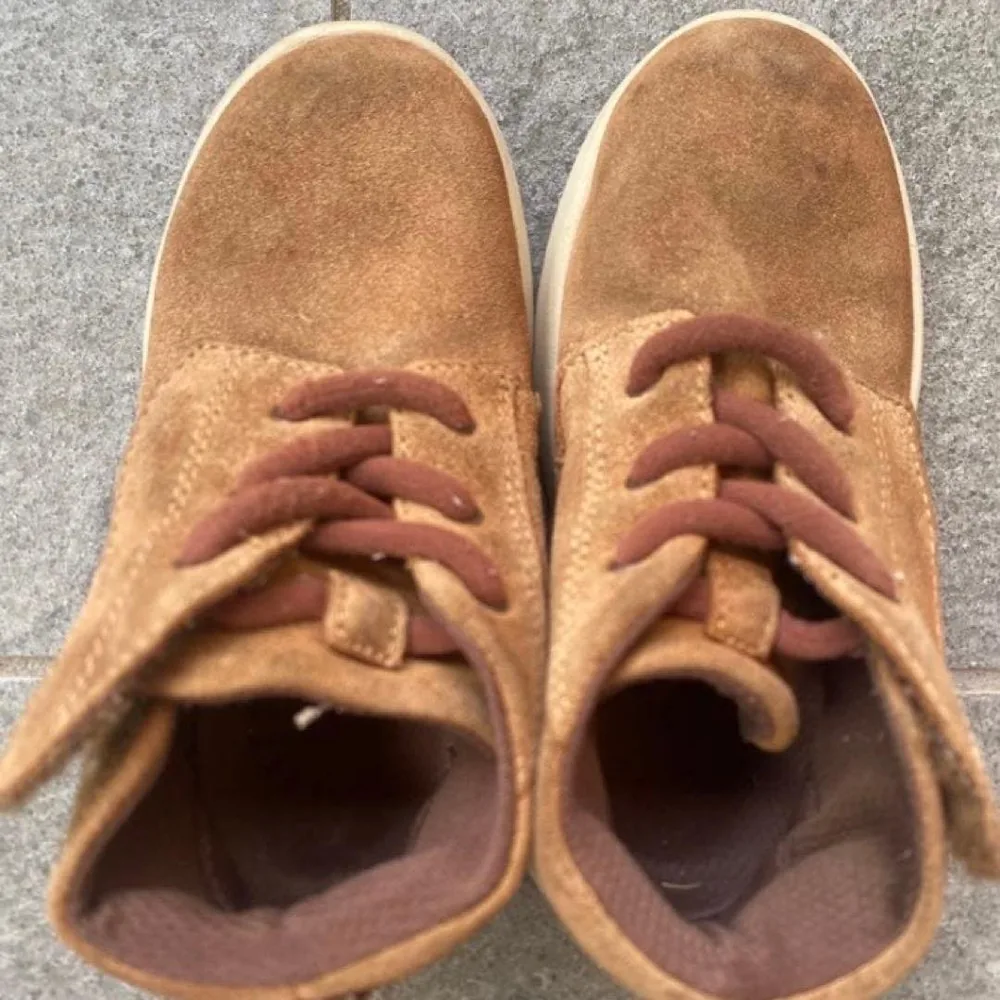 UGG キッズ スエード ブーツ ブラウン 16cm