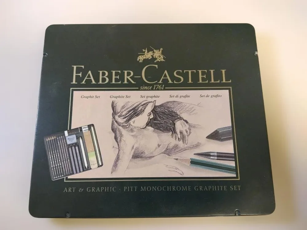 กราไฟท์ขาวดำ Faber-Castell Pitt