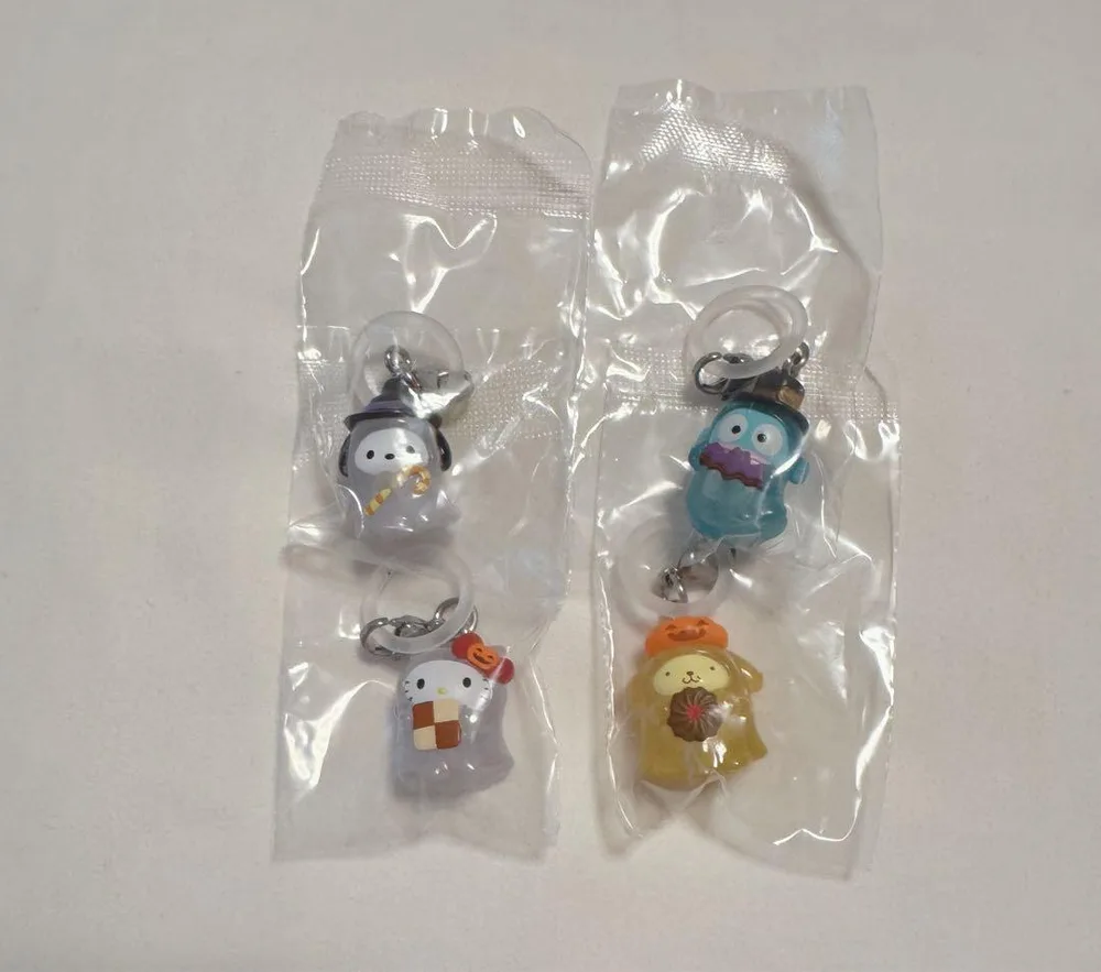 未開封4点 サンリオキャラクターズ めじるしアクセサリー Halloween