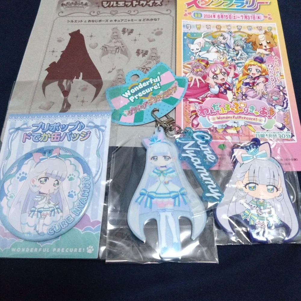 わんだふるぷりきゅあ キュアニャミー アクリルキーホルダー 描き下ろし 缶バッジ