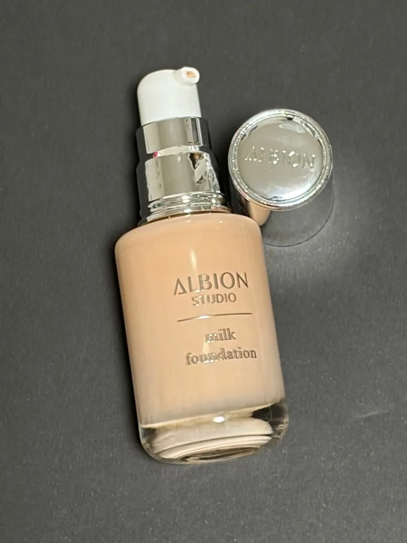ALBION STUDIO ミルク ファンデーション 030