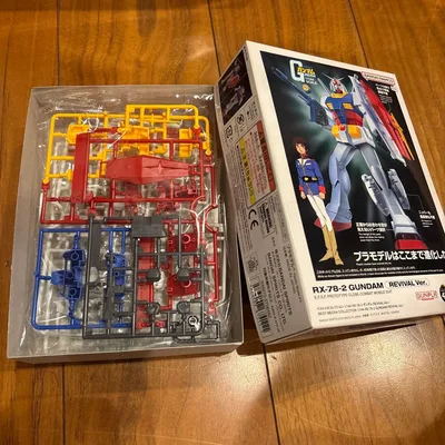 BANDAI 1/144 RX-78-2 กันดั้ม REVIVAL Ver.