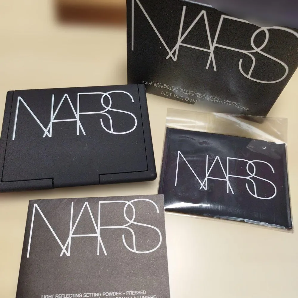 NARS ライトリフレクティング セッティングパウダー プレスト N 7g
